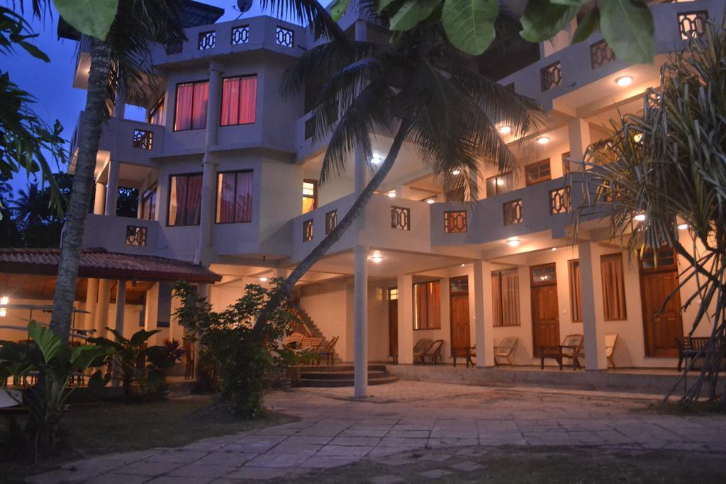 Surf Lanka Hotel Matara Exterior foto